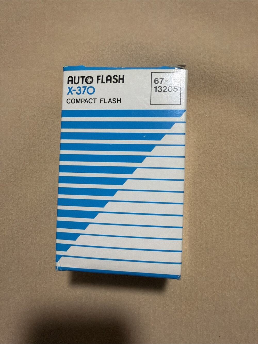 Auto Flash X-370 Thyristor Electronic Flash